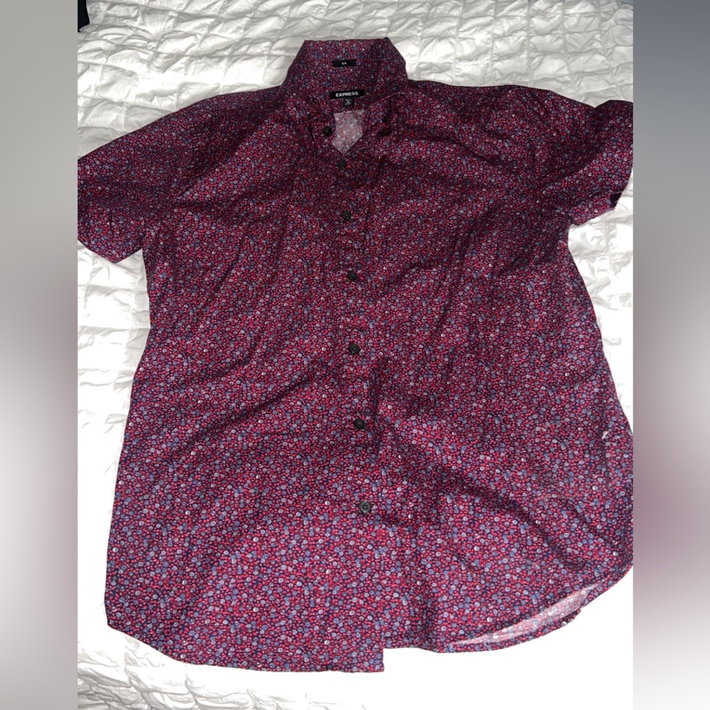 Men’s burgundy flower print button down